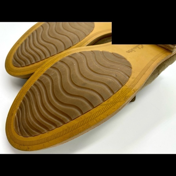 Clarks‎ Trish Chelsea Sz 9.5-M, suede upper, comfort footbed - Picture 9 of 15